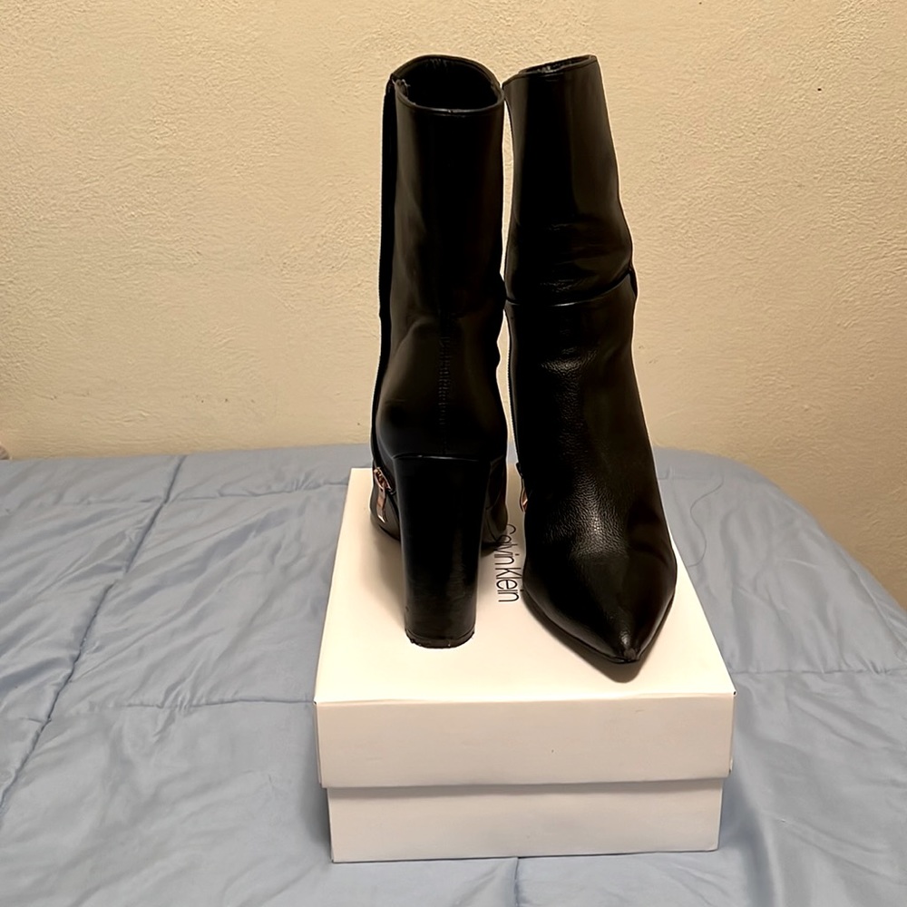Lulu’s Dawson Black Pebble Pointed-Toe Mid Calf Boots